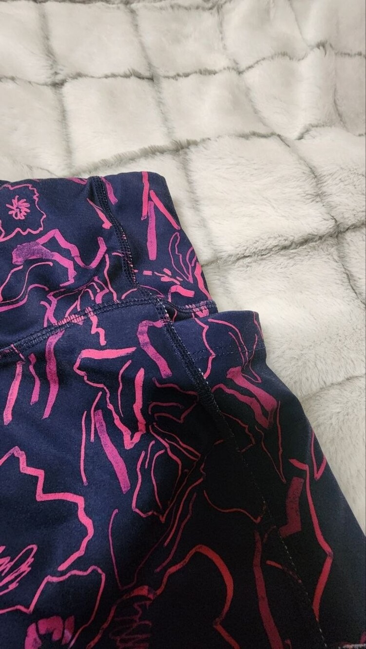 Navy Blue Pink Floral Medium Leggings Polyester Spandex Stretch - Women Medium